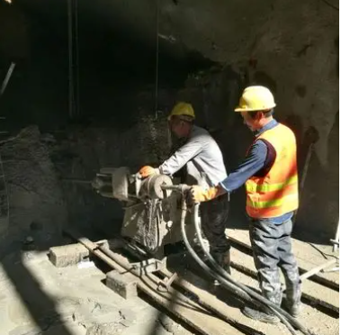 泰安水下抗分散灌浆料特点 水下不分散注浆料介绍